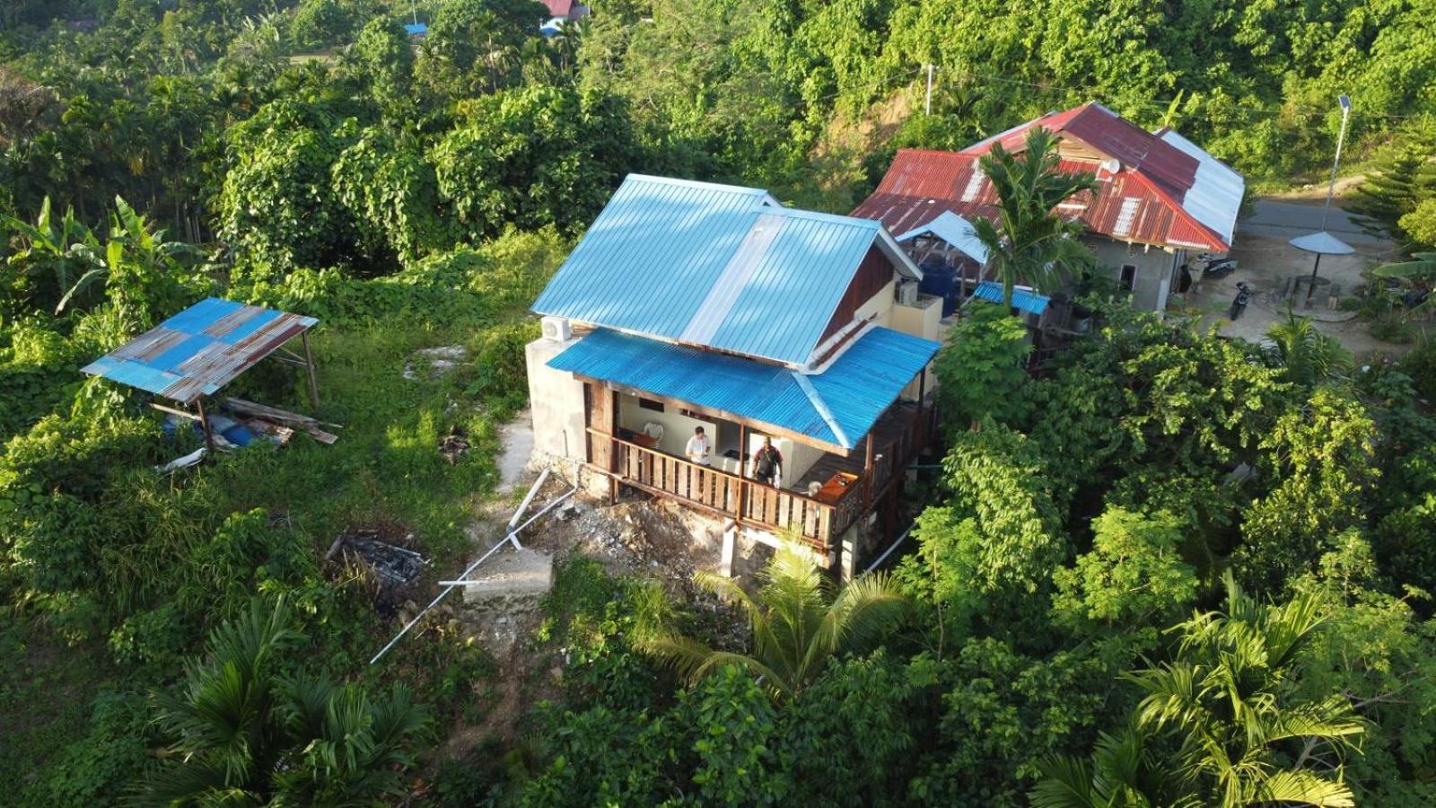 Raja Ampat Family Guest House Saonek Exterior photo